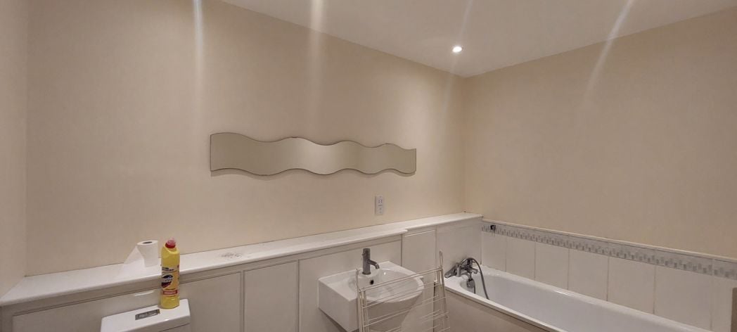 Property image 6 of 6