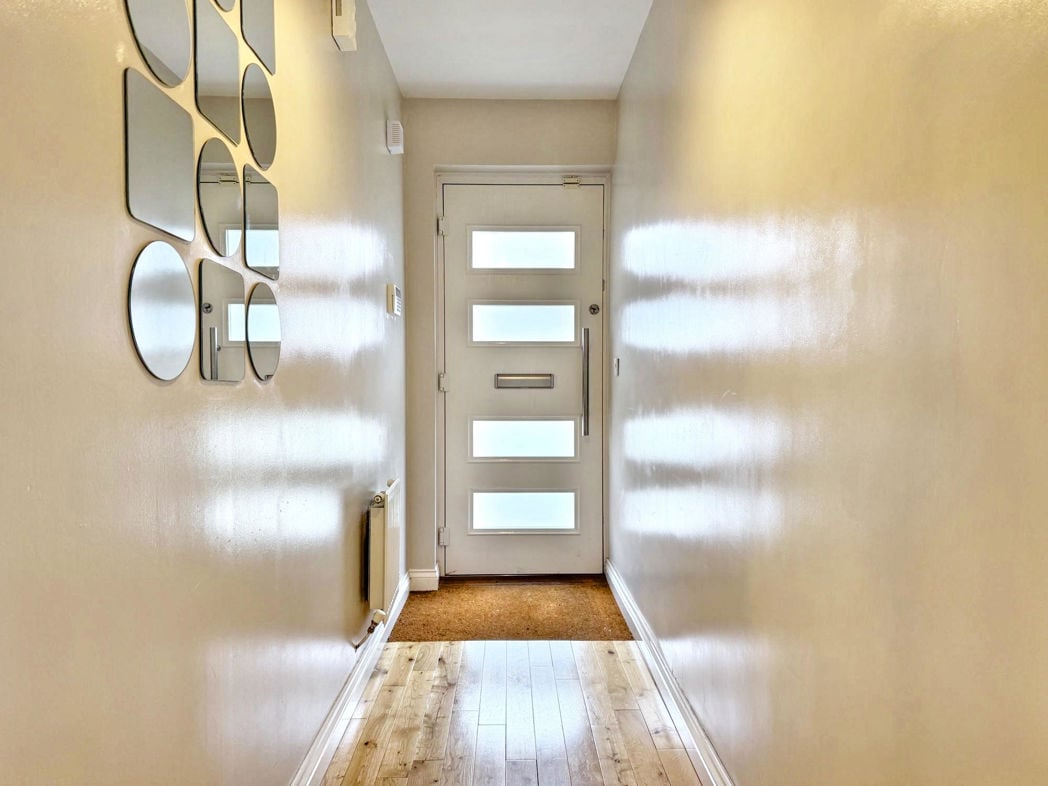 Entrance/Hallway
