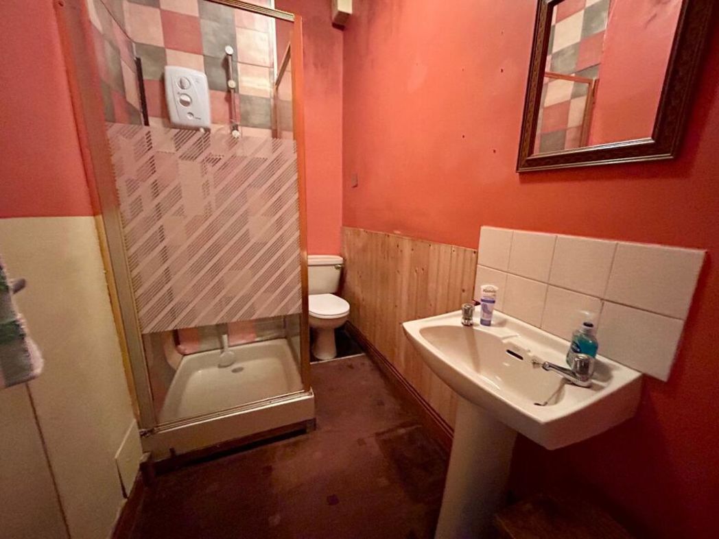 Property image 7 of 9