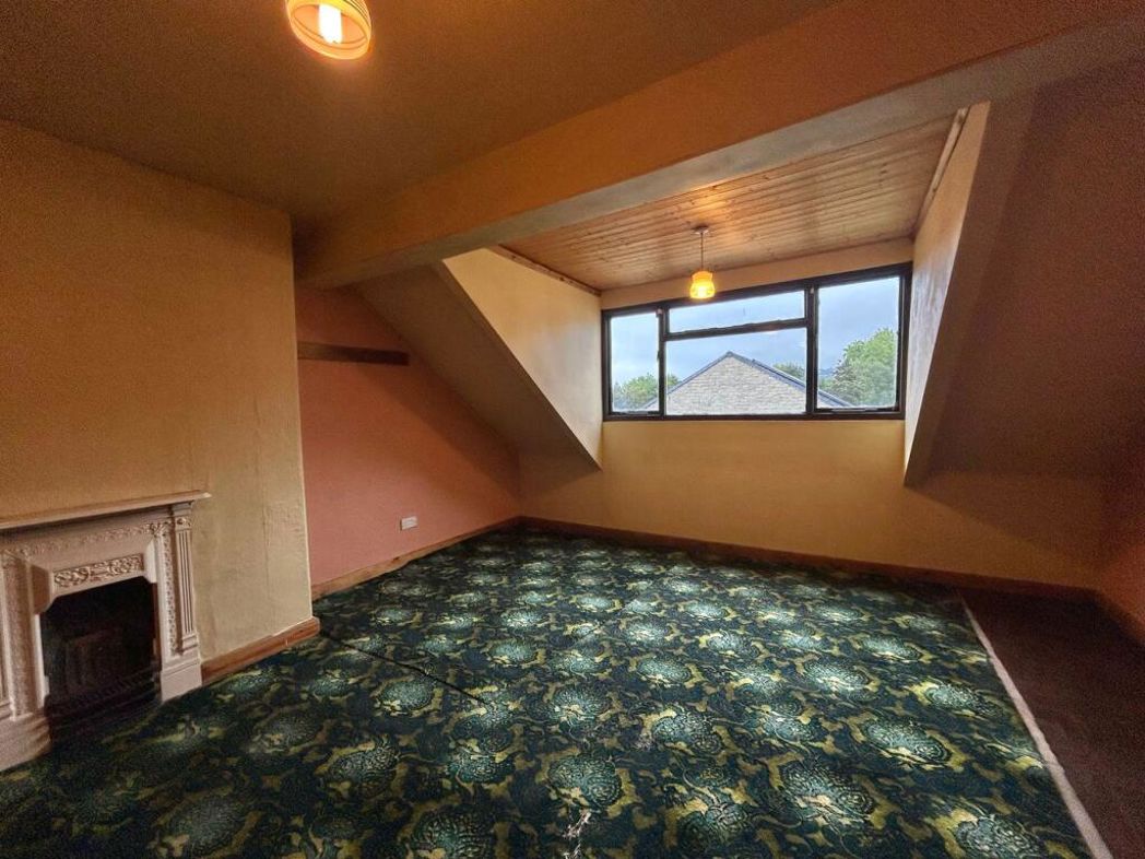 Property image 8 of 9