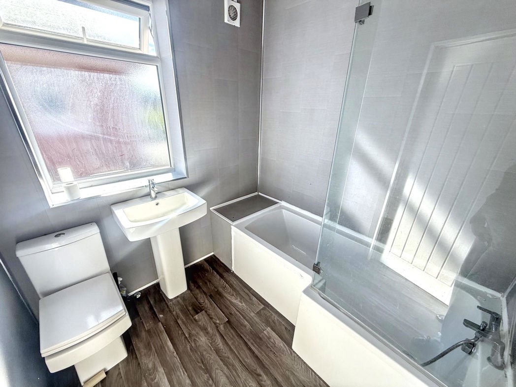 Bathroom W/C