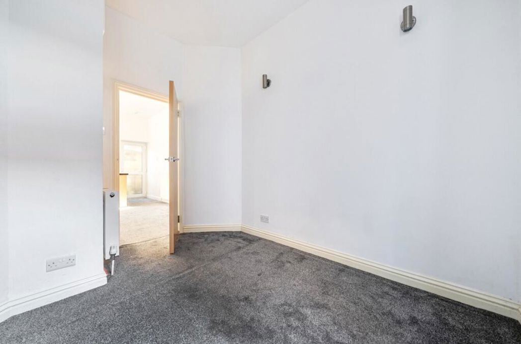 Property image 6 of 15