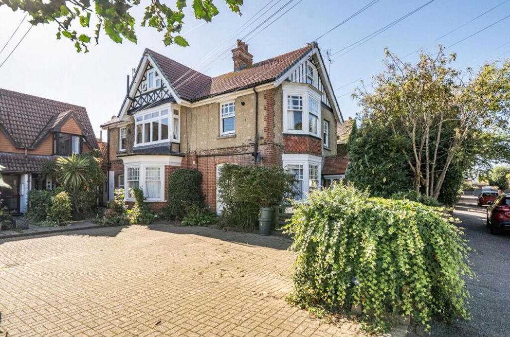 Property image 1 of 15