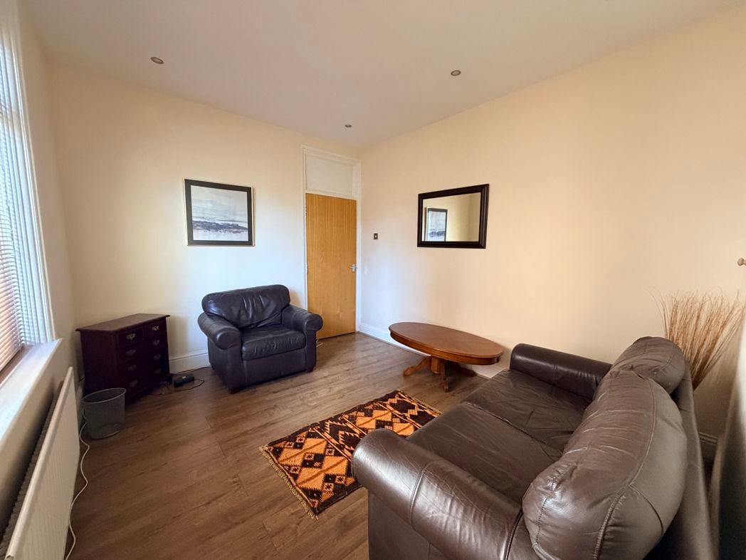 Property image 3 of 9