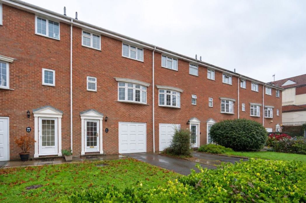 Property image 7 of 19