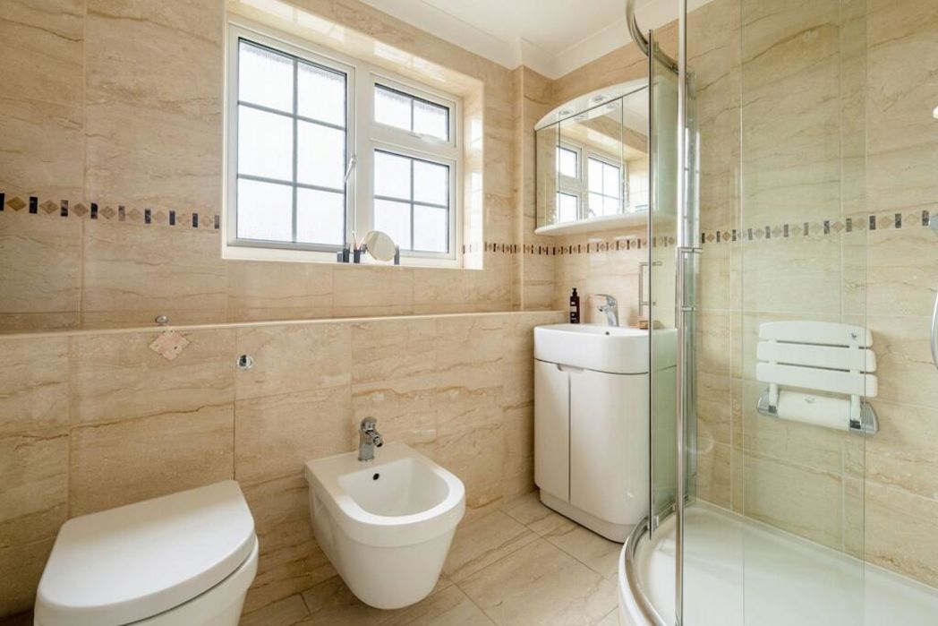Property image 12 of 19