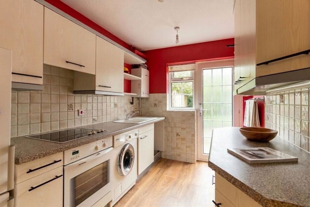 Property image 6 of 19