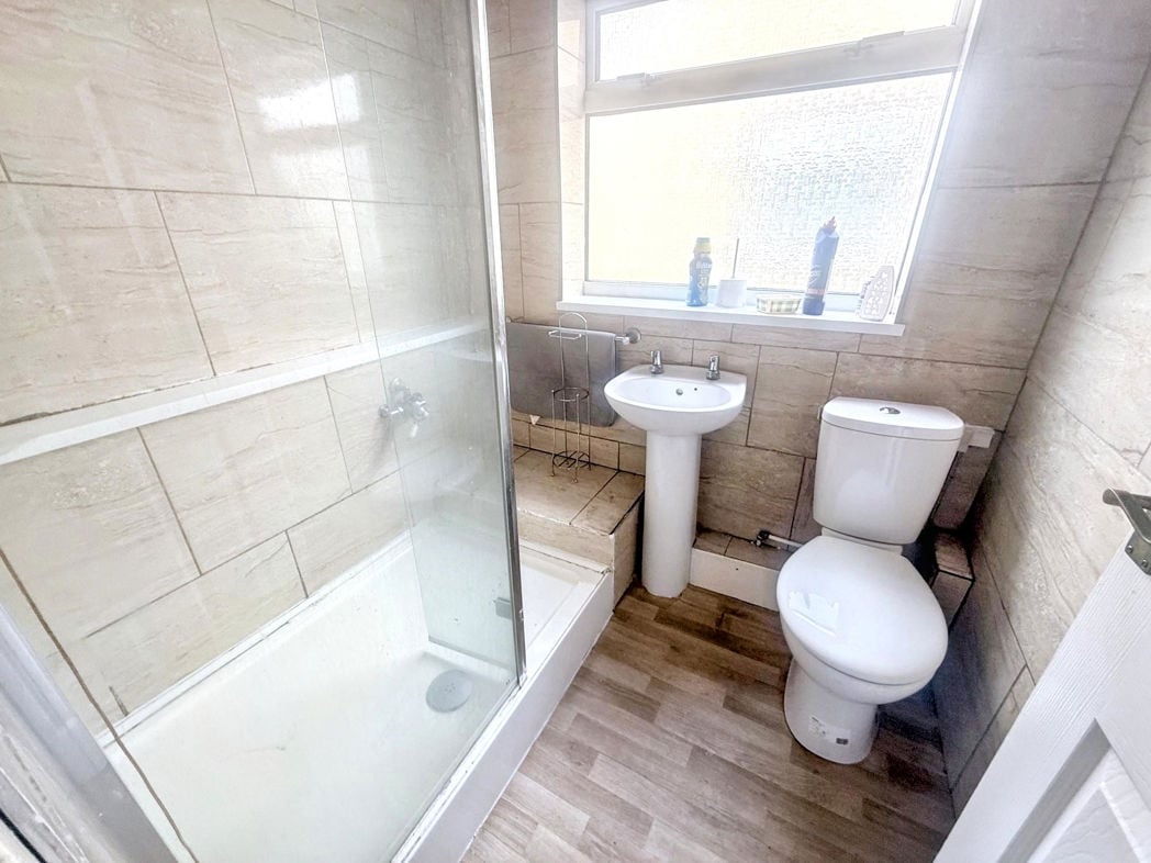 Bathroom - Flat 15