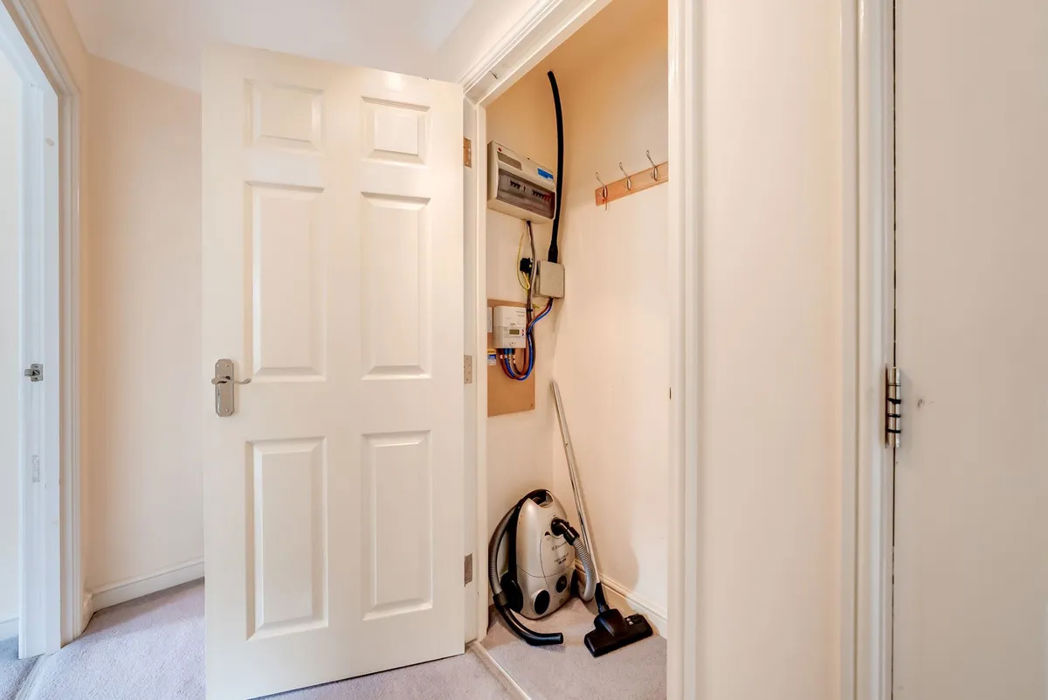 Property image 11 of 17
