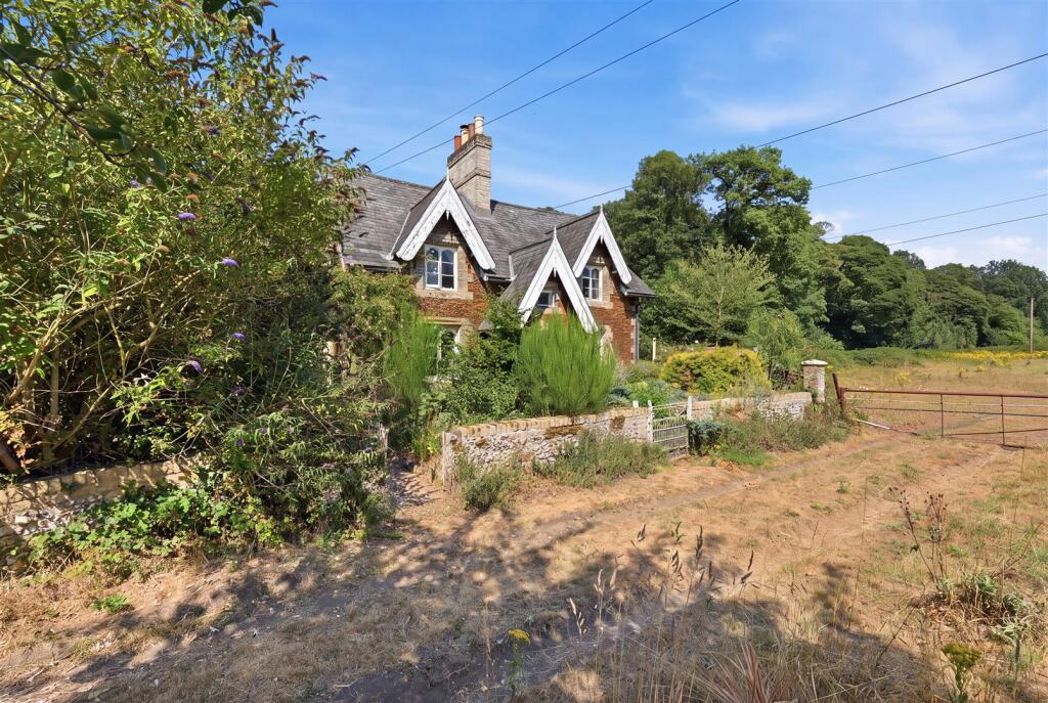 Property image 12 of 40
