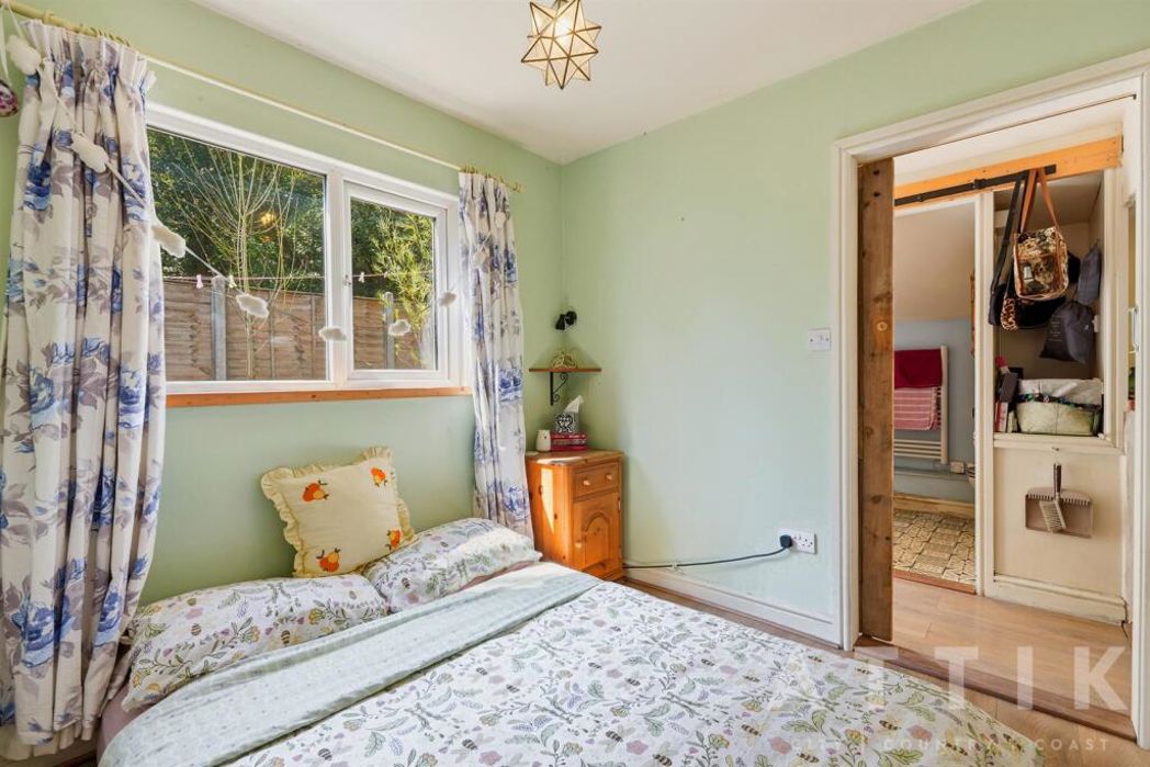 Property image 23 of 40