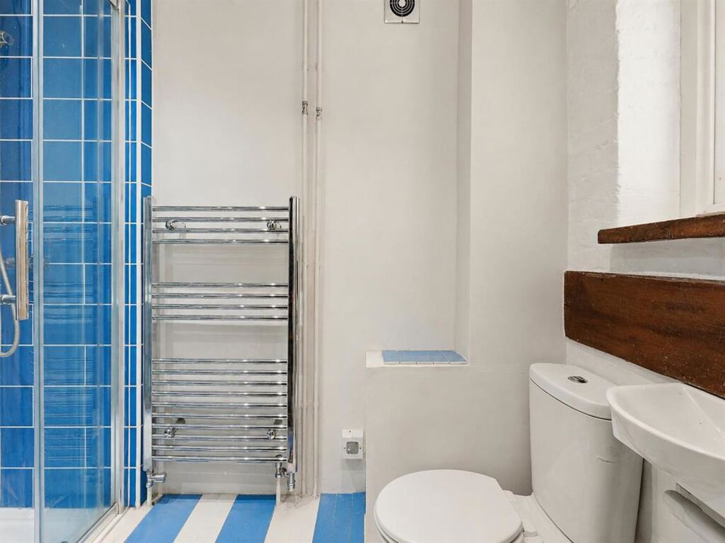 Property image 7 of 40