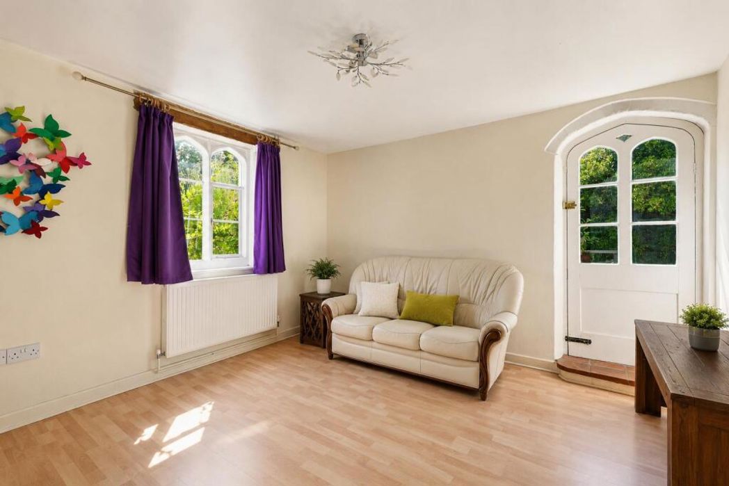Property image 5 of 40