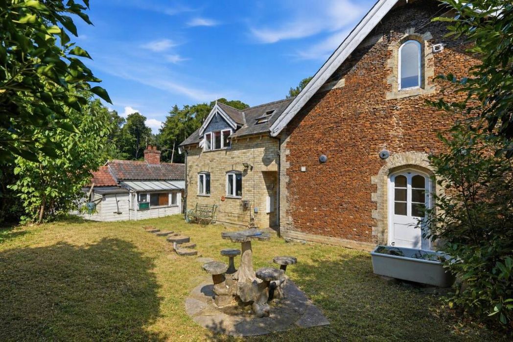 Property image 18 of 40