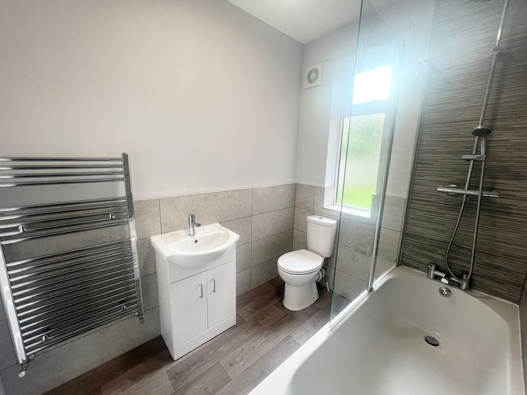 Property image 6 of 6