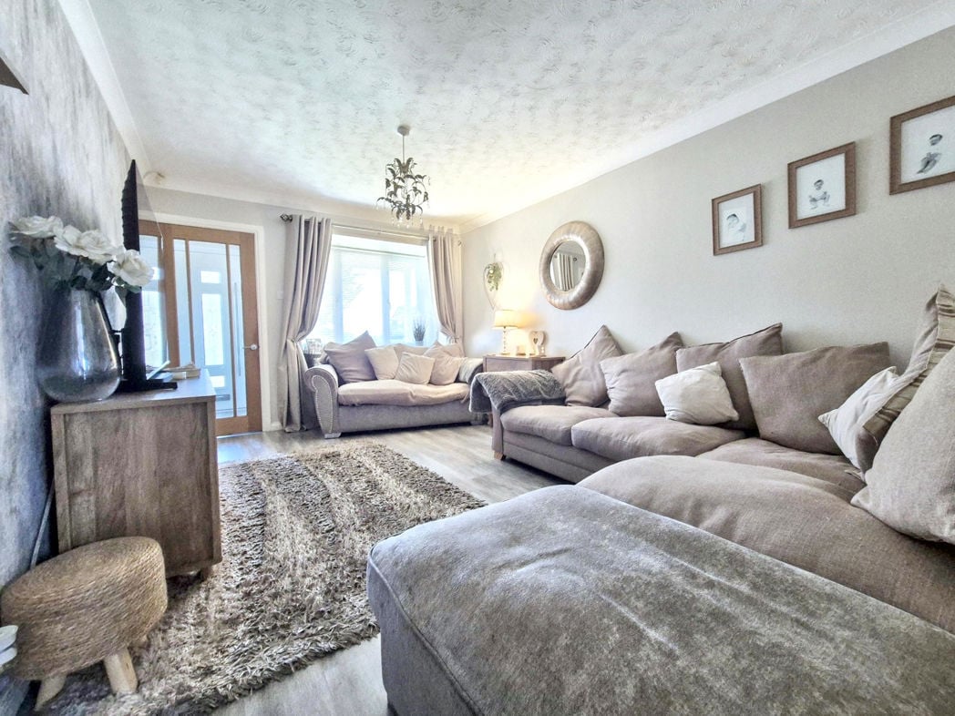 Property image 2 of 22