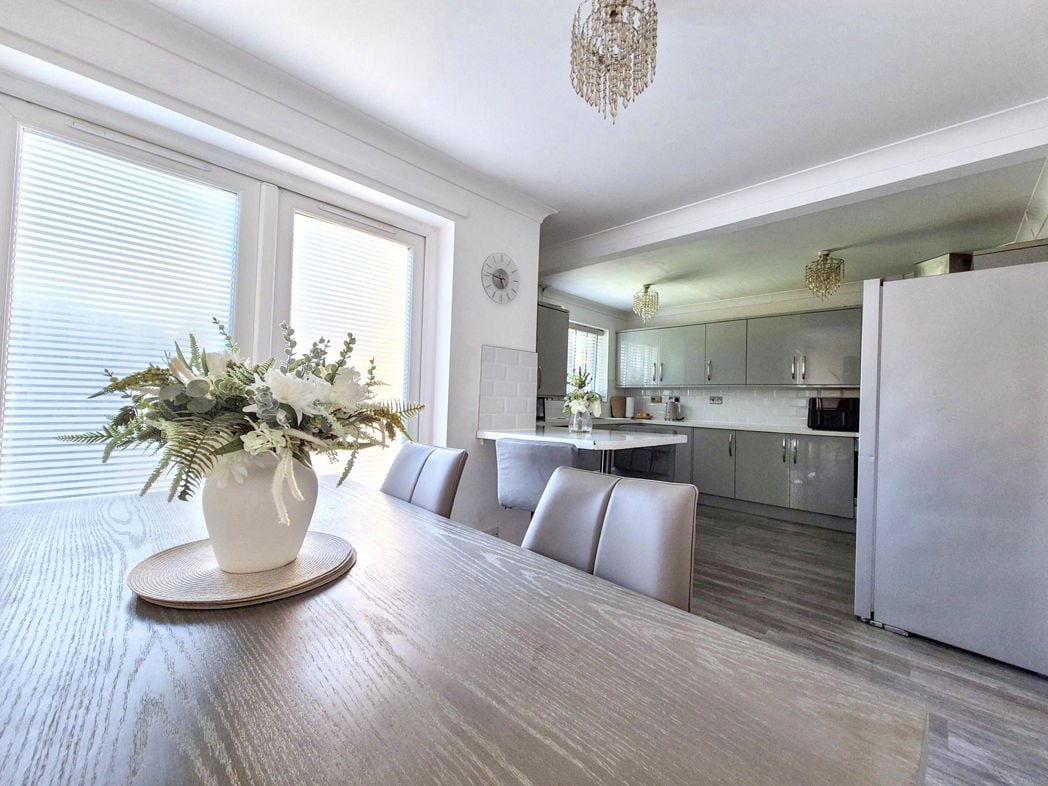 Property image 3 of 22