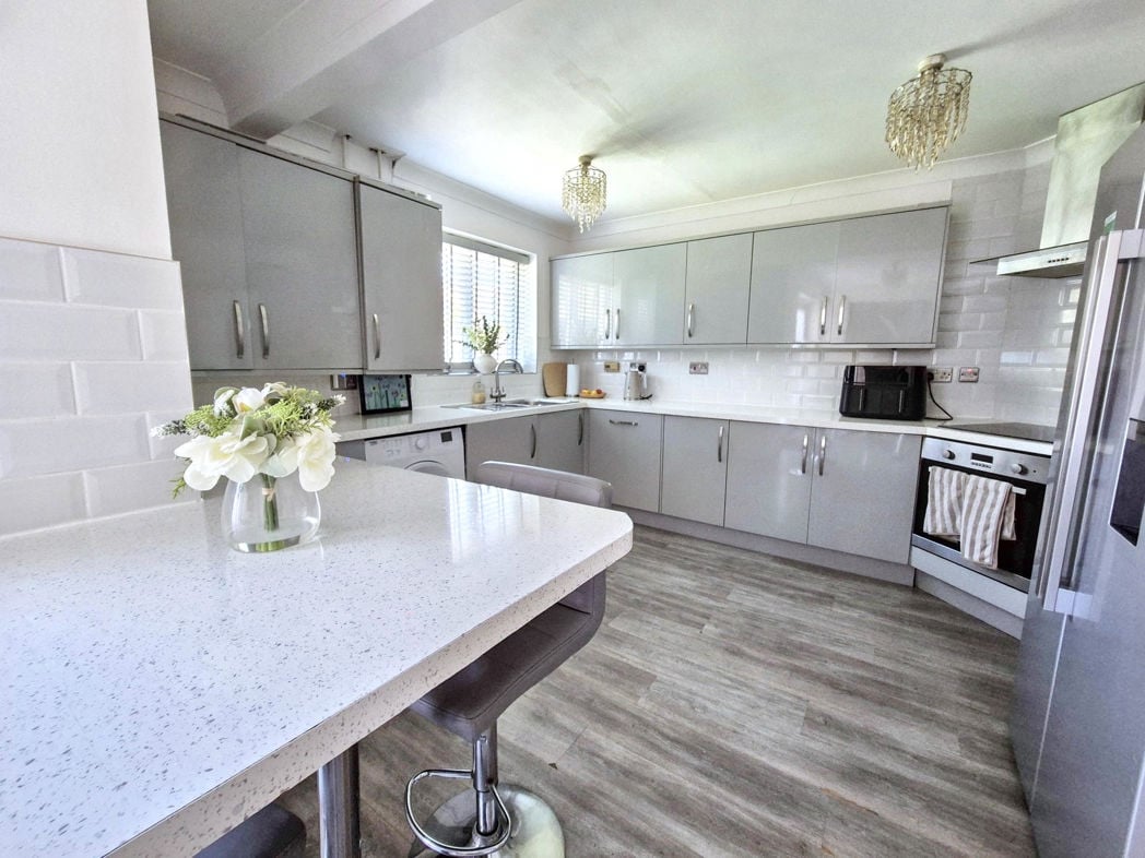Property image 10 of 22