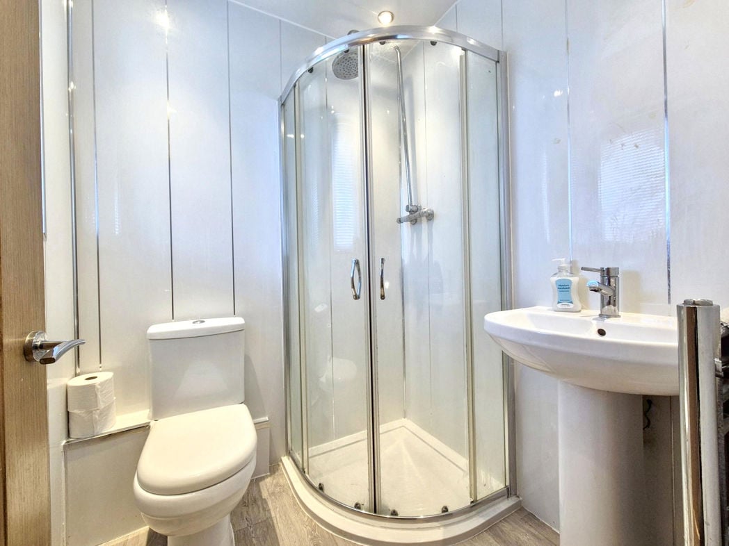 Property image 15 of 22