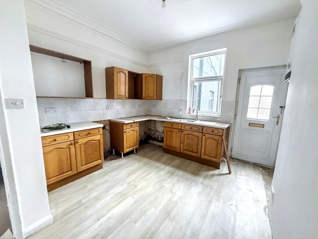 Property image 4 of 13
