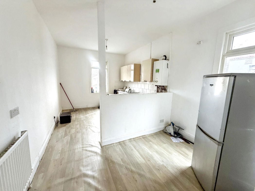 Property image 8 of 13