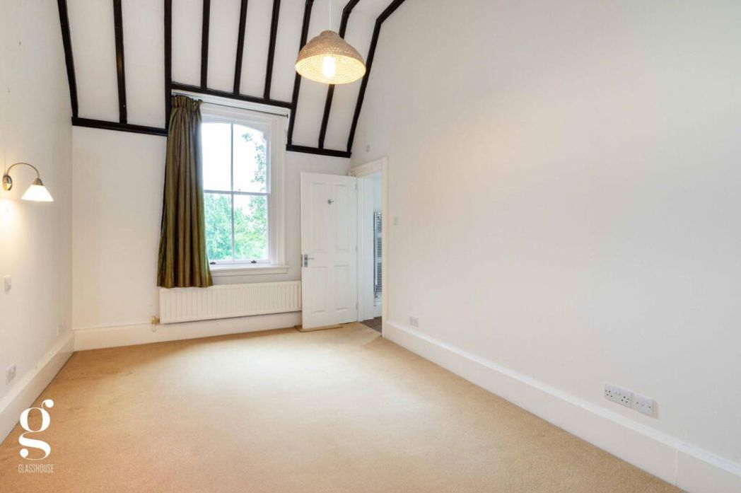 Property image 8 of 19