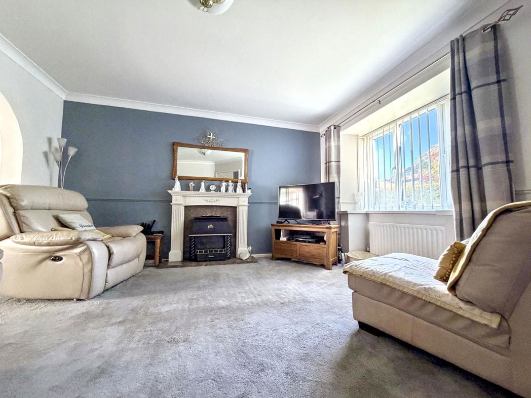 Property image 6 of 25