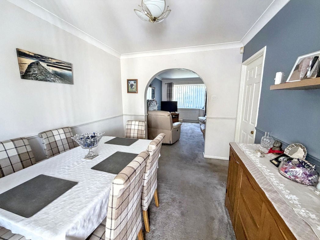 Property image 8 of 25