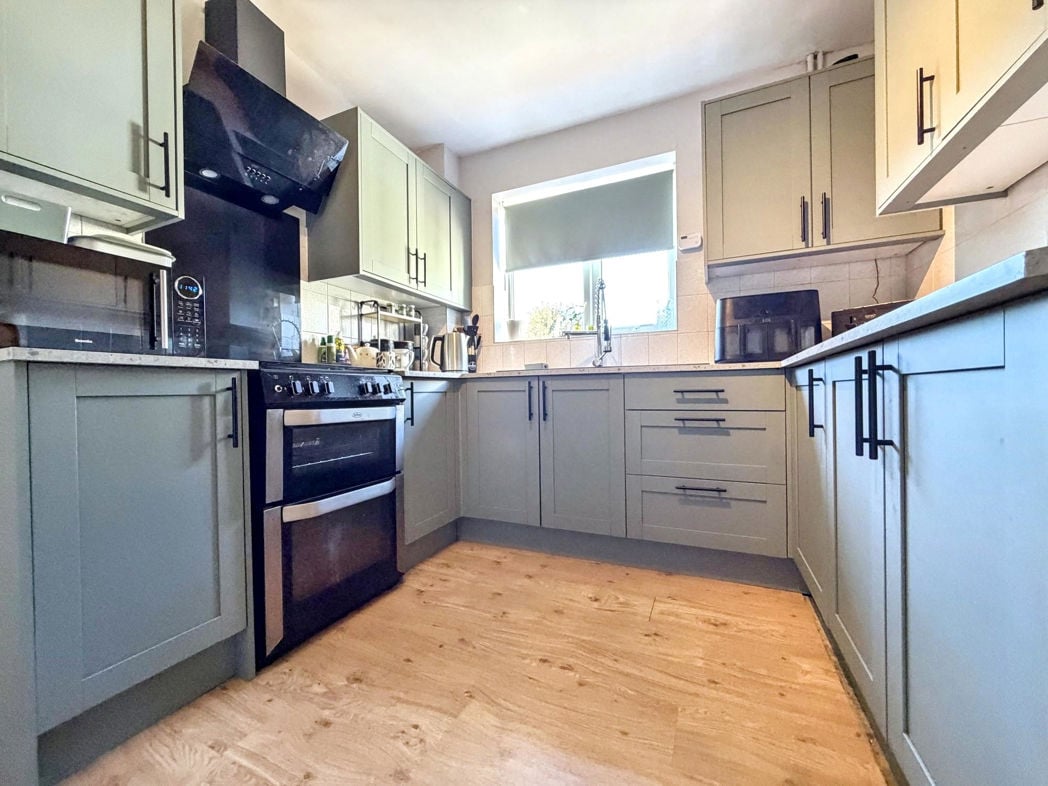 Property image 10 of 25