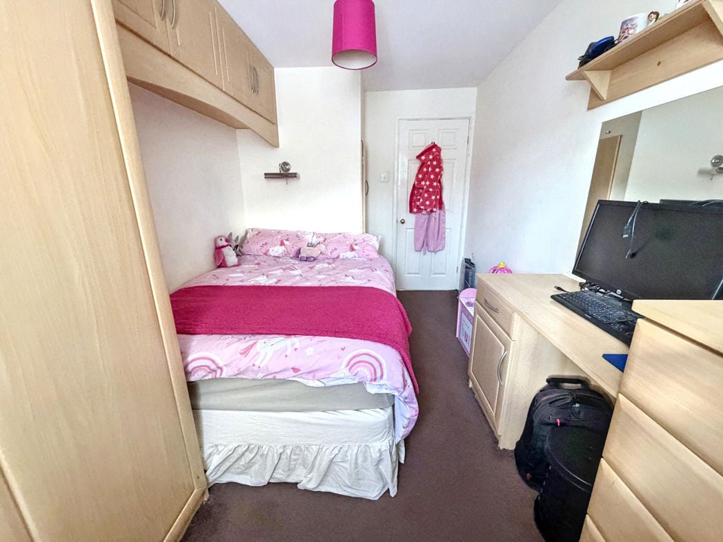 Property image 19 of 25