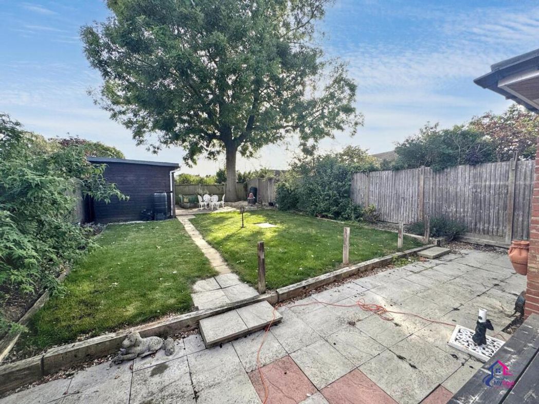 Property image 11 of 18