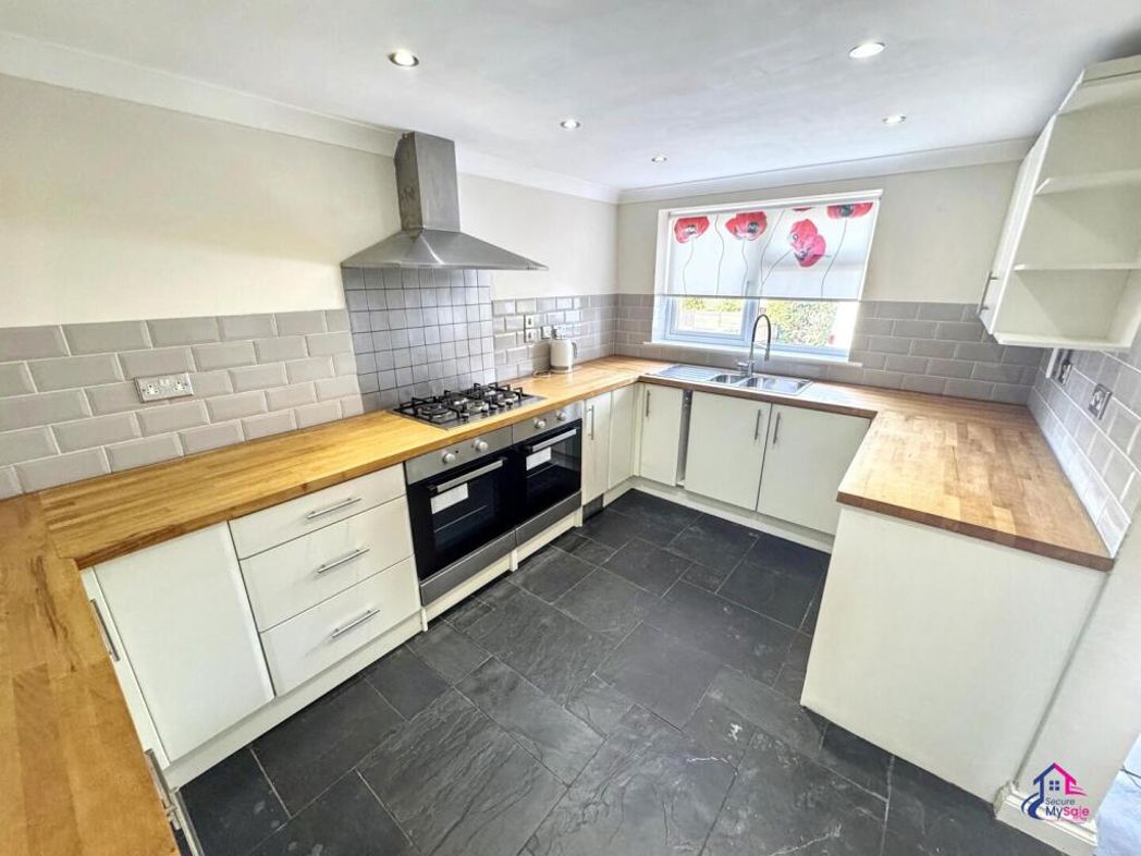 Property image 17 of 18