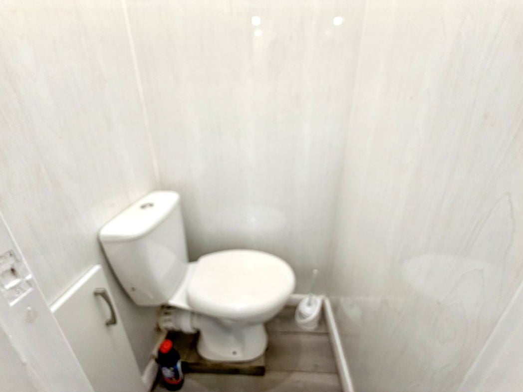 Property image 8 of 12