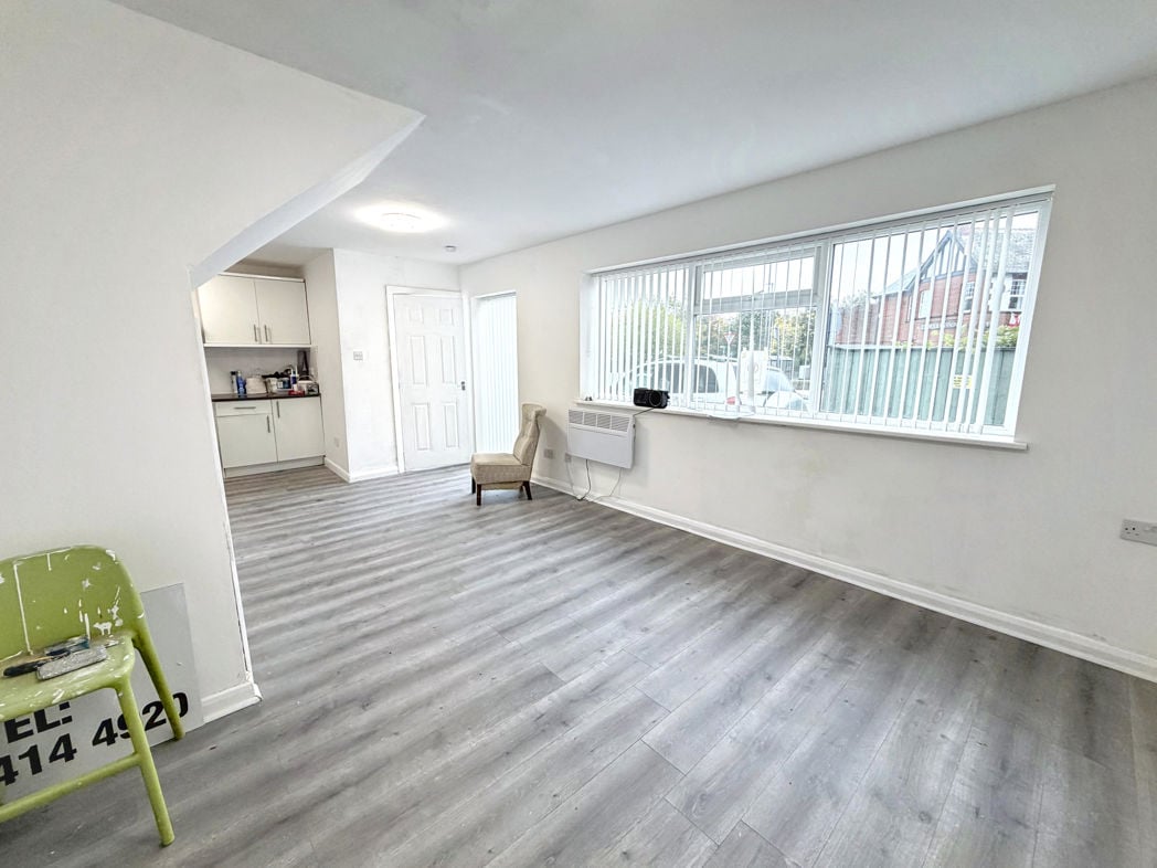 Property image 3 of 12