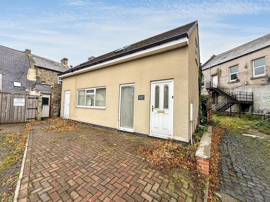 Property image 1 of 12