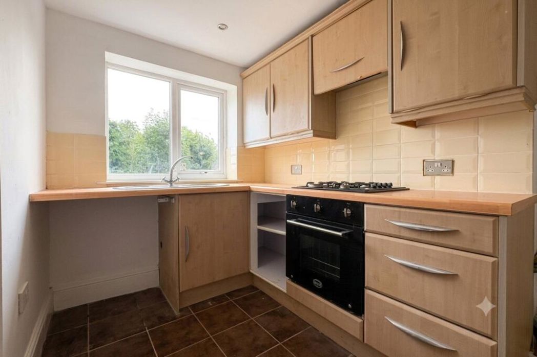 Property image 5 of 14