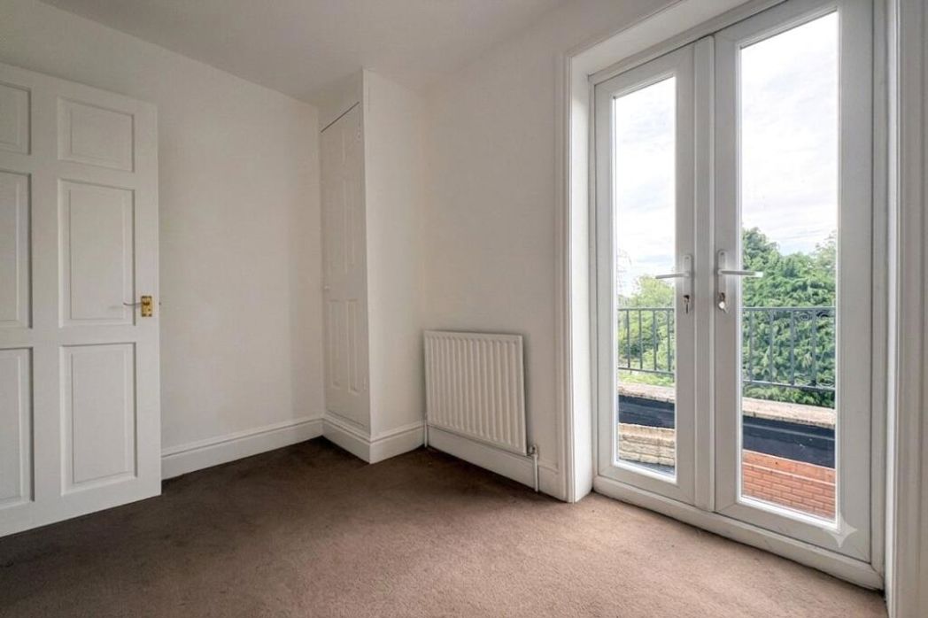 Property image 7 of 14