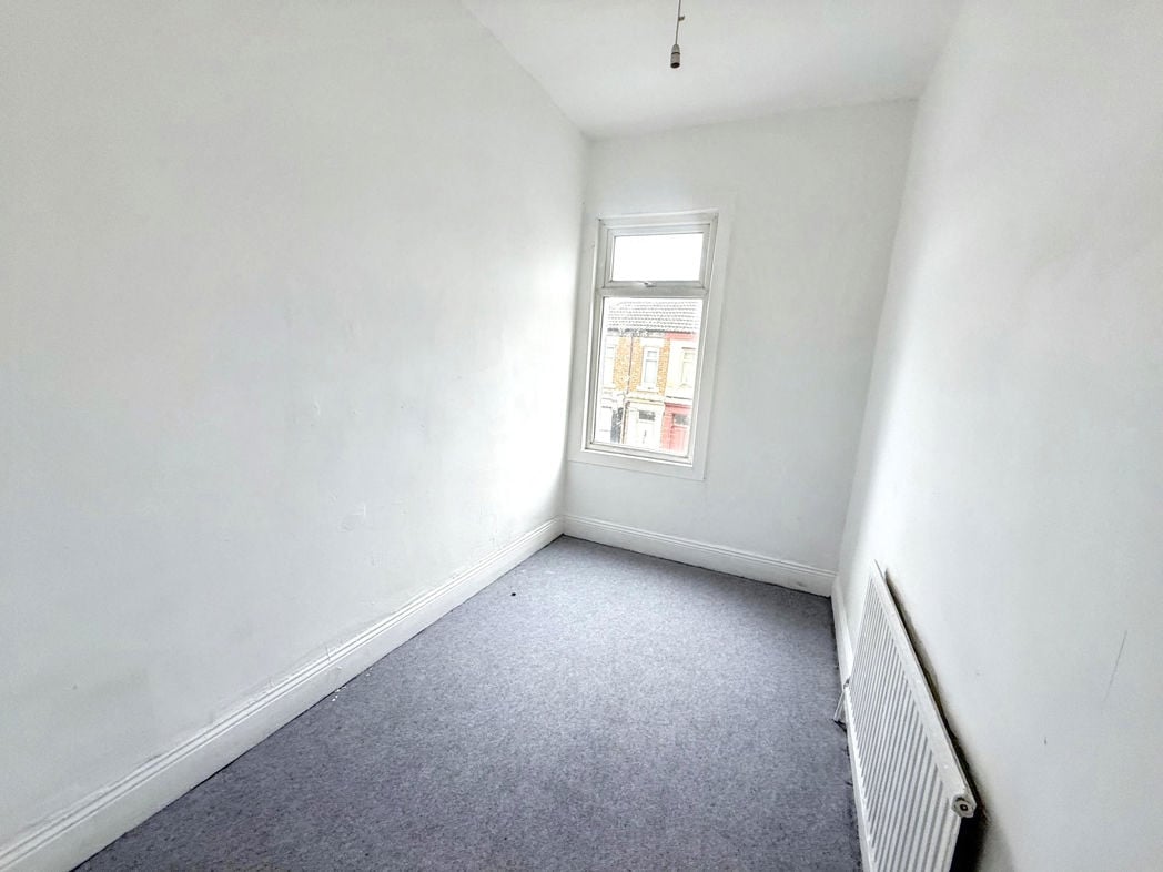 Property image 11 of 12