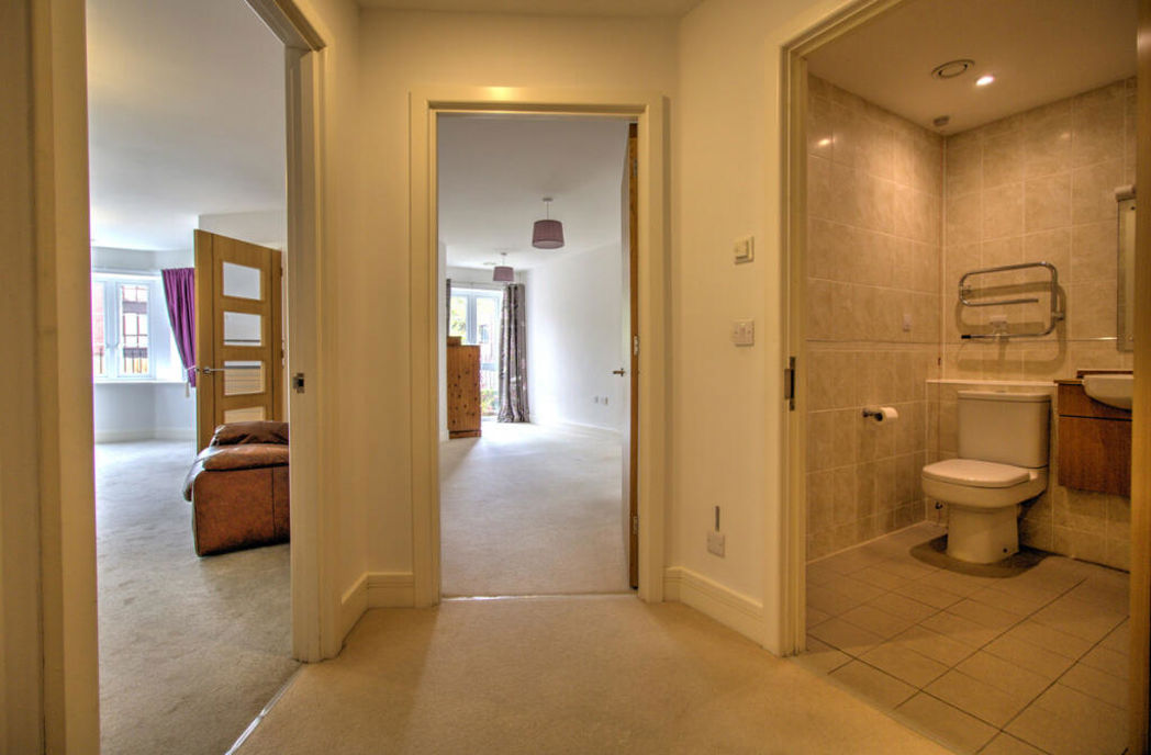 Property image 7 of 16