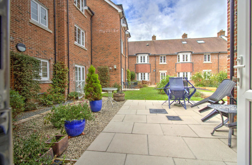 Property image 3 of 16