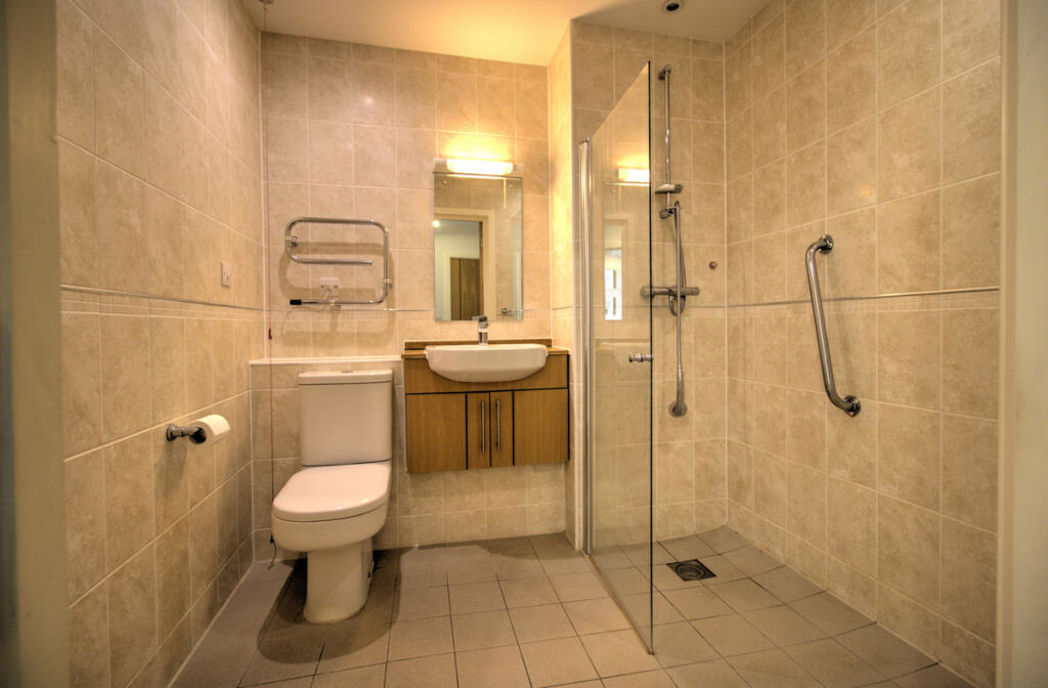 Property image 11 of 16