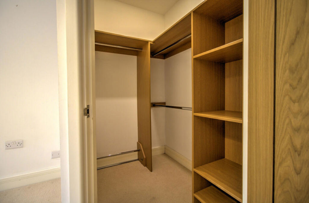 Property image 10 of 16