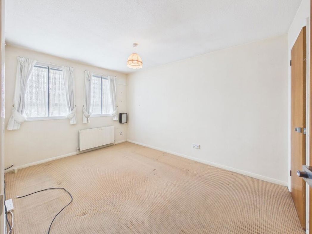 Property image 4 of 13
