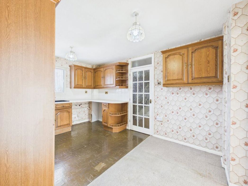 Property image 6 of 13