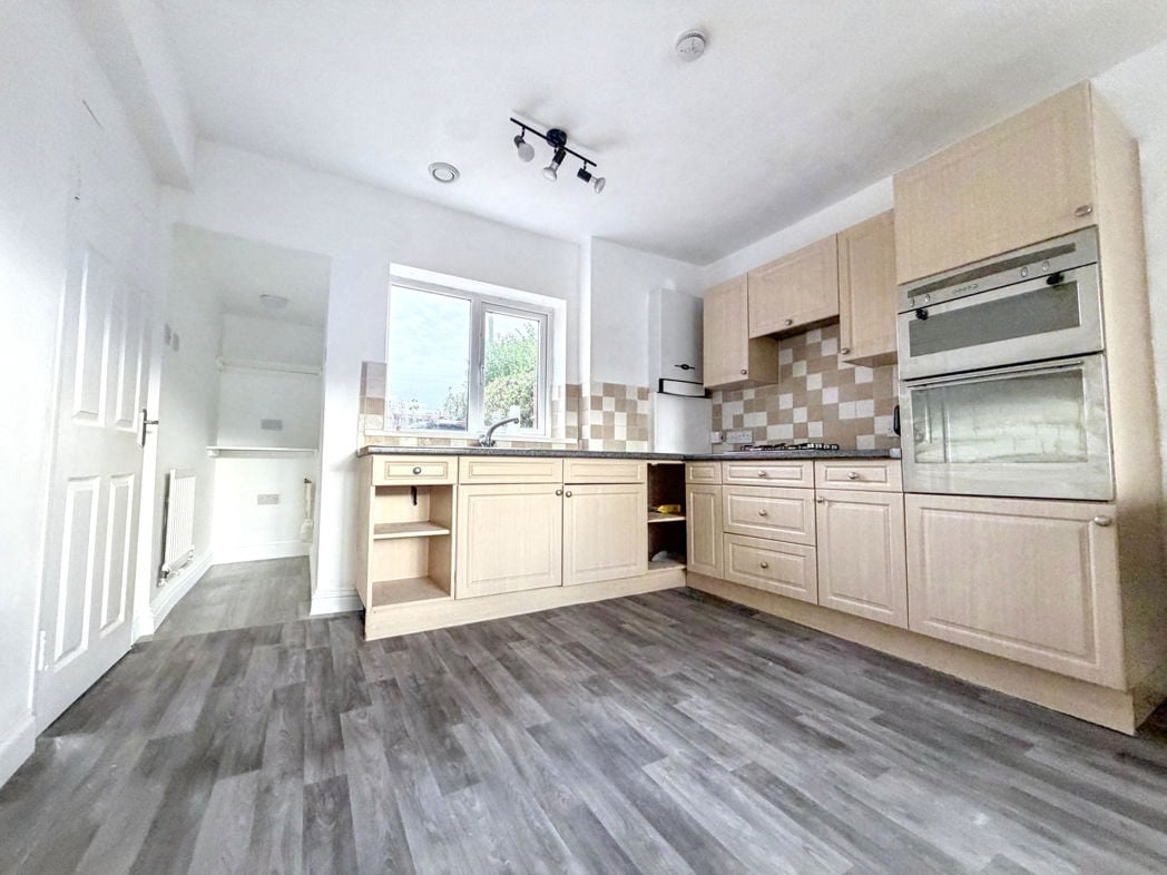 Property image 5 of 14