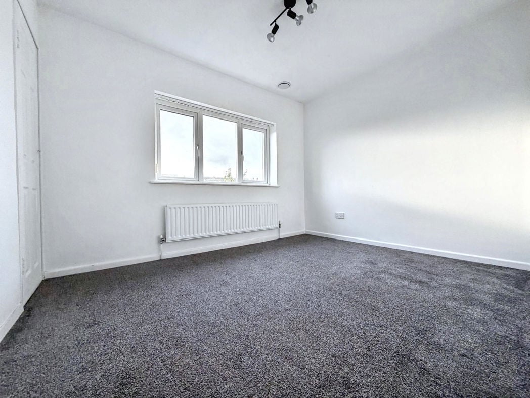 Property image 8 of 14