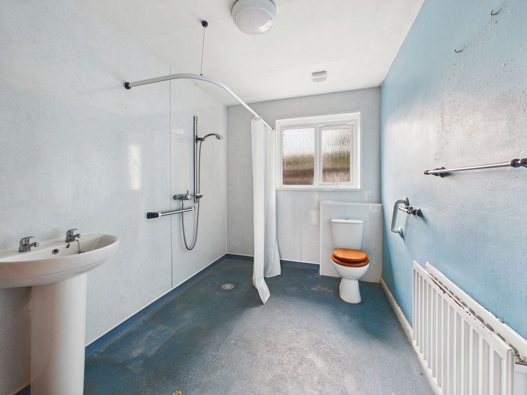 Property image 5 of 12