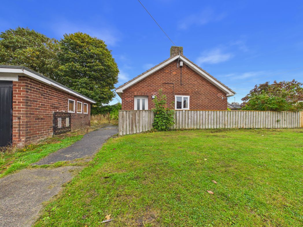 Property image 11 of 12