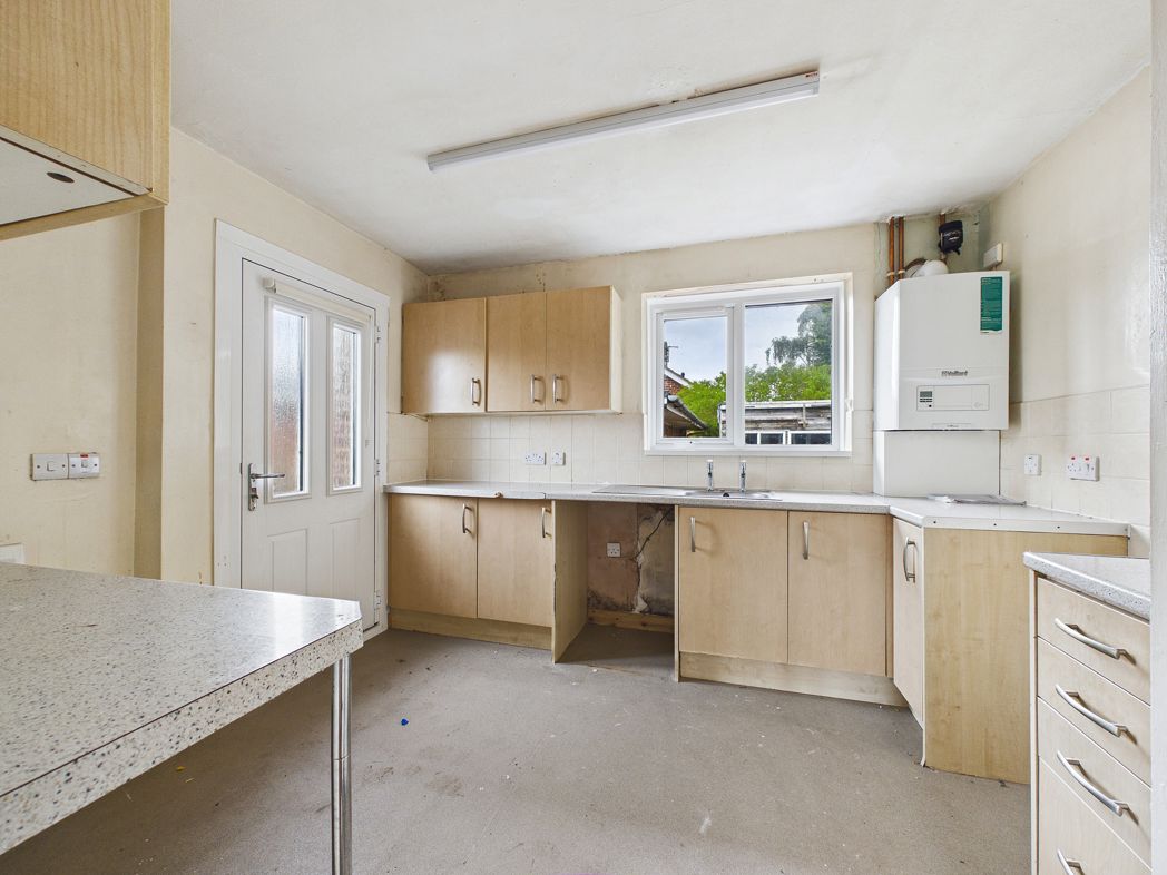 Property image 4 of 12