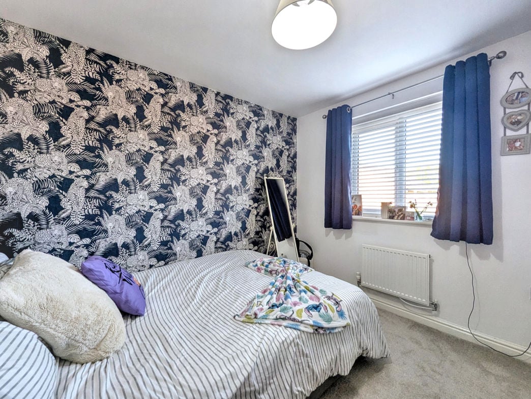 Property image 12 of 18